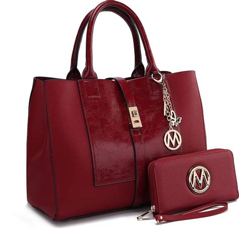 sell luxury bags online.